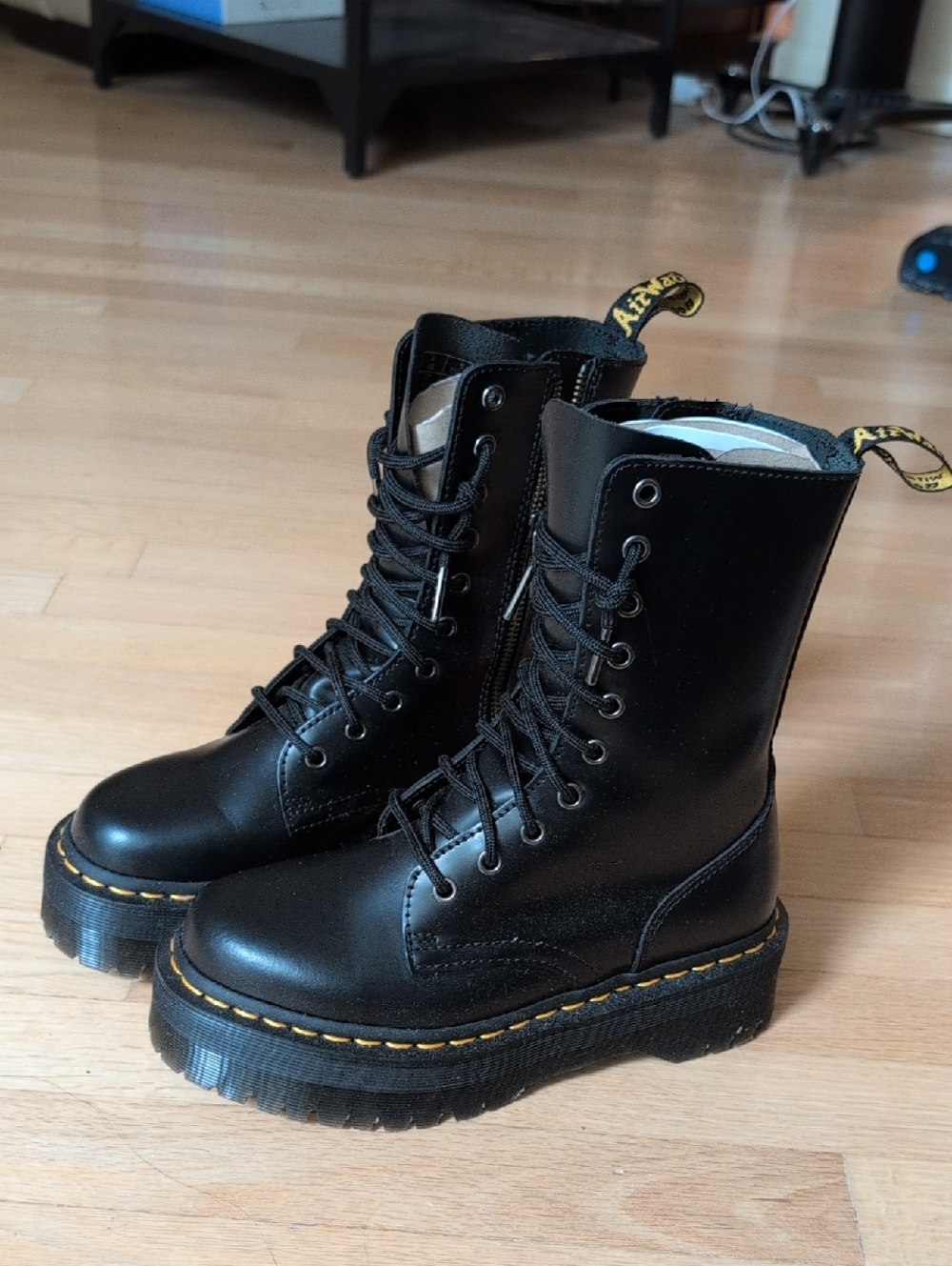 Dr. Martens - Jadon Hi Lace-Up Women's Boots with Yellow Stitching